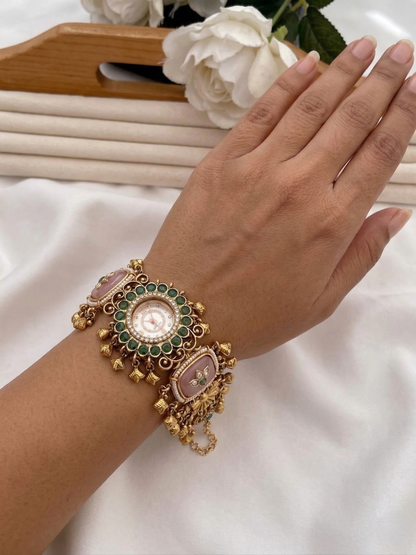 Aarti Heritage Watch
