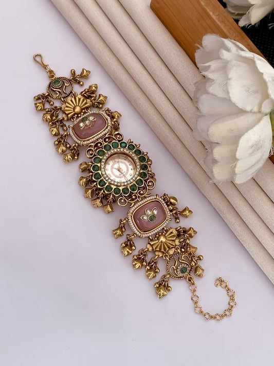 Aarti Heritage Watch