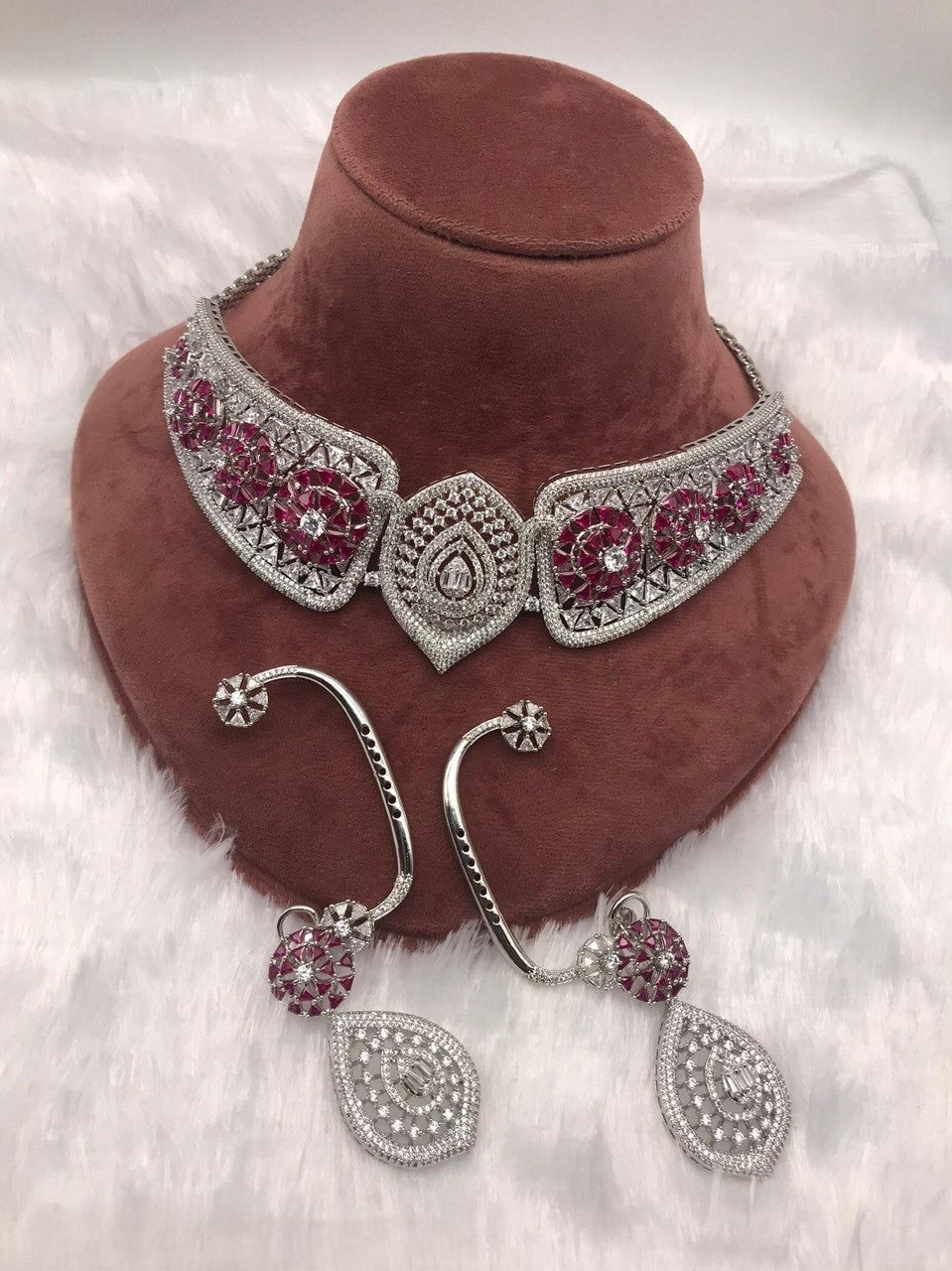 Kene Victorian Hasli Necklace Set