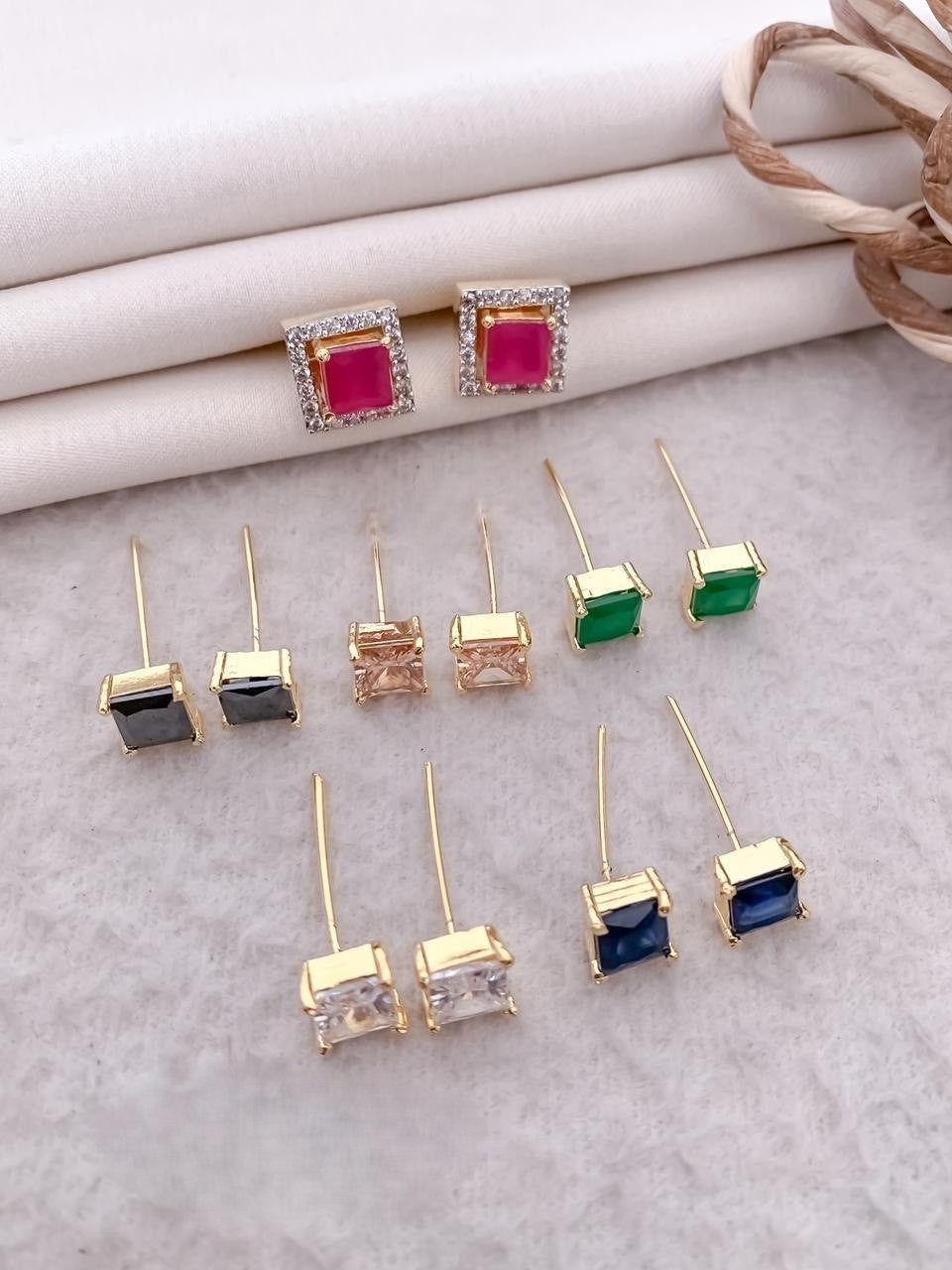 Tanvi Victorian Ad Premium Earring