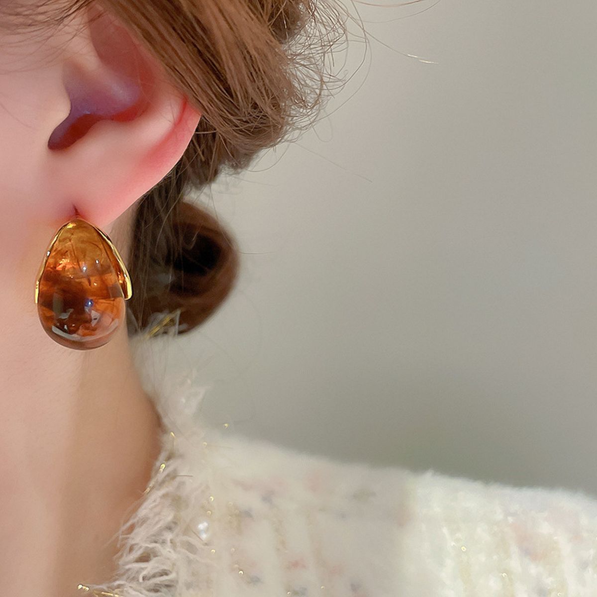 Tear Drop Paisley White 18K Gold Anti Tarnish Stud Hoop Earring Bulk