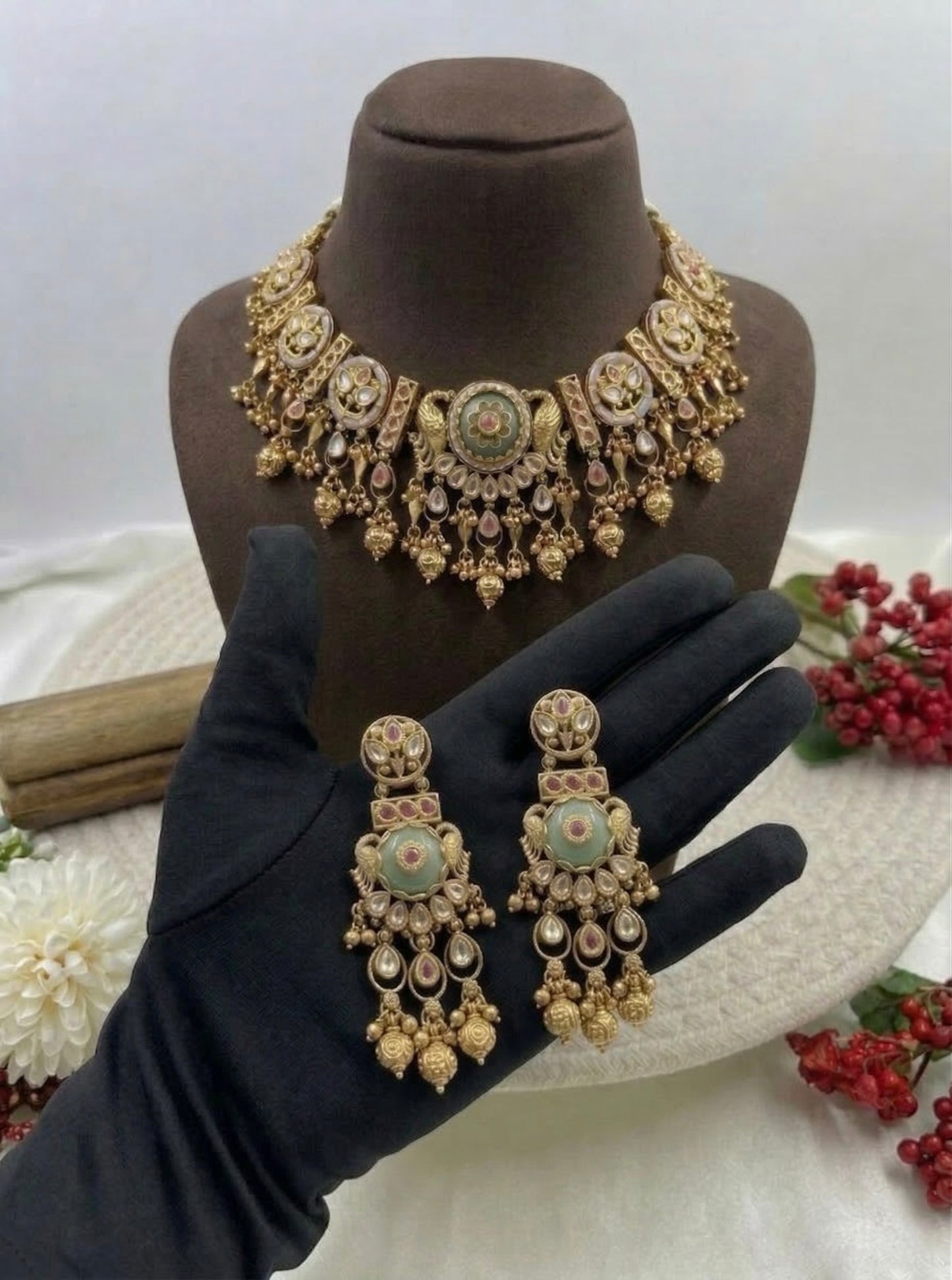 Niharika Heritage Necklace Set