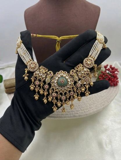 Amara Emerald Elegance Necklace