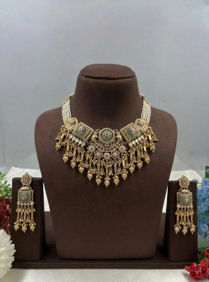 Tara Victorian Traditional Necklace