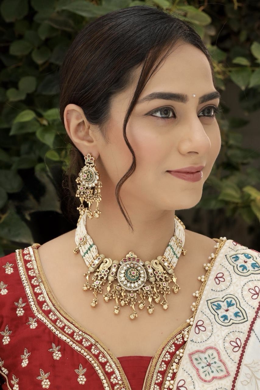 Kirti Traditional Victorian Necklace