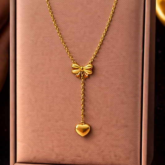 Amara Textured Gold Pendant – Abstract Radiant Heart Statement Necklace
