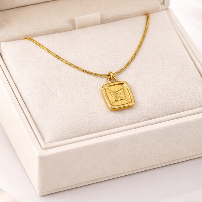 Luna Textured Gold Pendant – Abstract Crescent Moon Statement Necklace