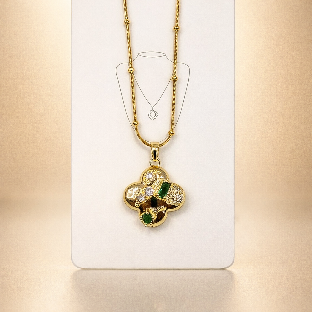 Verdant Clover Textured Gold Pendant – Emerald Green & Diamond Accent Necklace