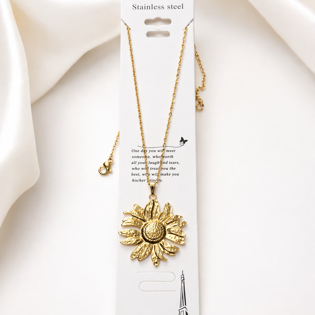 Solis Textured Gold Sunflower Pendant – Detailed Flower Statement Necklace