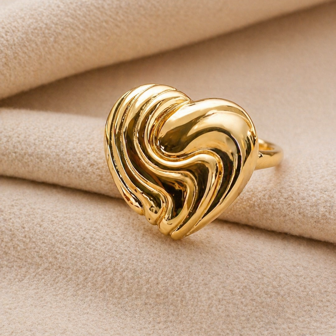 Gold Swirl Heart Statement Ring – Abstract Fluid Motion Love Ring