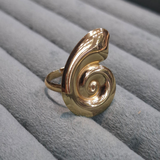 Gold Swirl Statement Ring | Elegant Minimalist Style for Parties & Special Occasions
